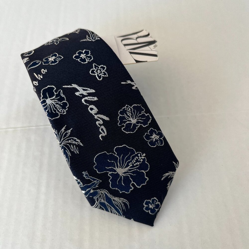 NWT Zara Sz M Navy Blue Floral Aloha‎ Silk Thin Slim Necktie 58" x 2.5" inch